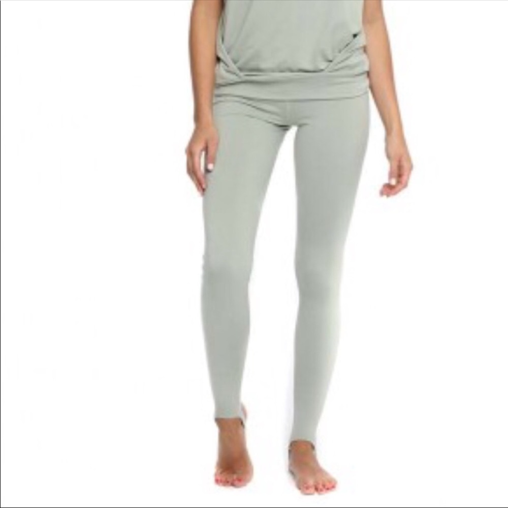 Kittenish Leggins